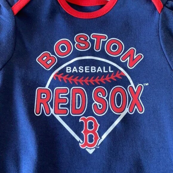 NWT Boston Red Sox 3 Piece Baby Onsie Set - Picture 2 of 8